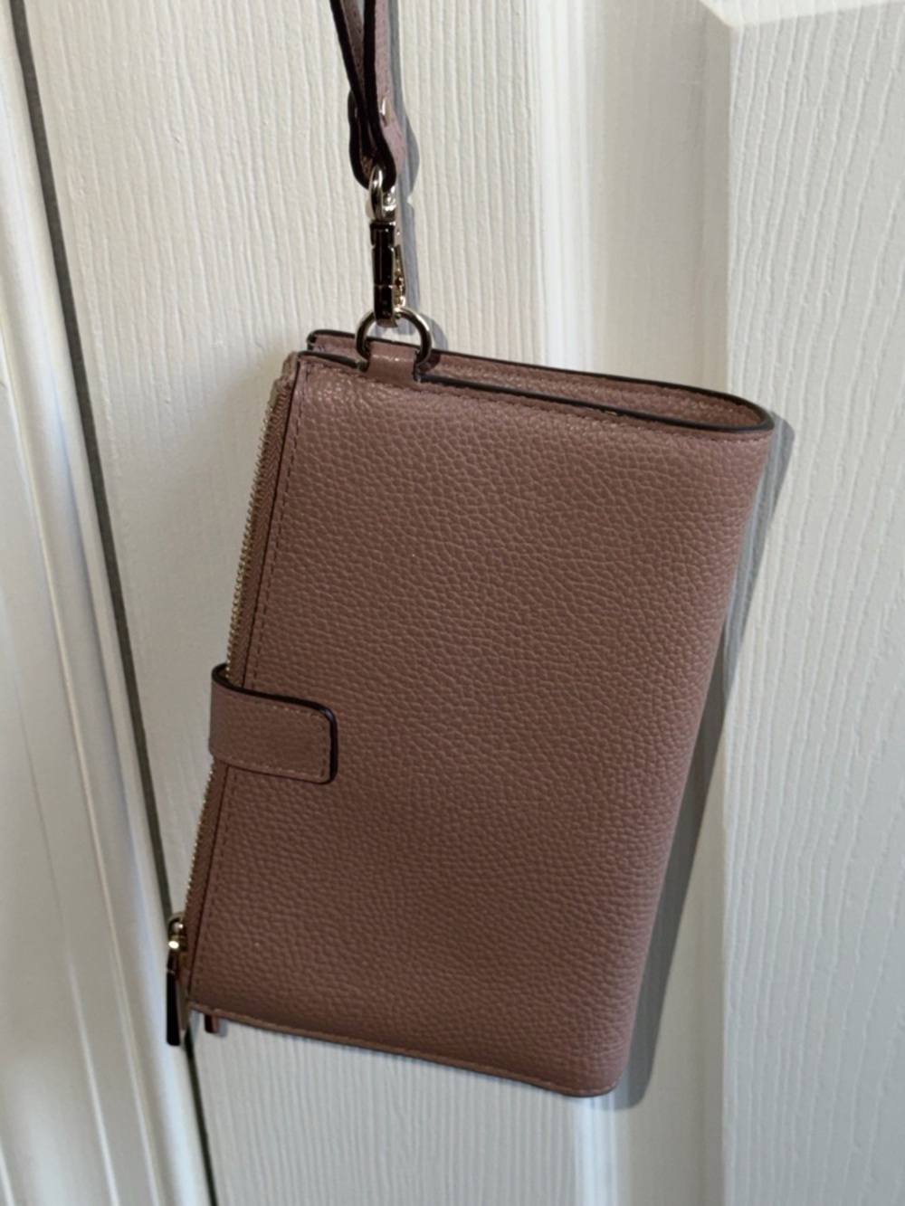 Michael Kors Pink Pebbled Leather Wristlet with Gold Hardware - Picture 2 of 3